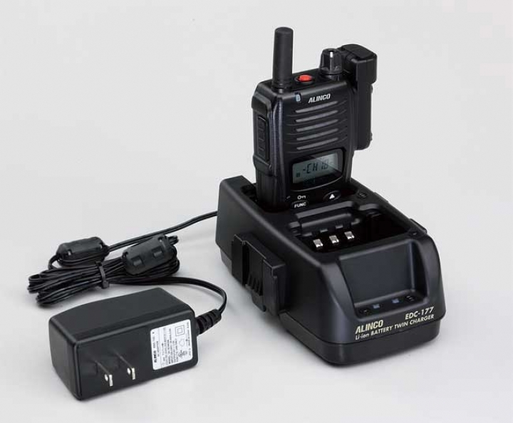 ツイン充電器セット EDC-167A｜無線機器用アクセサリー｜通信技術